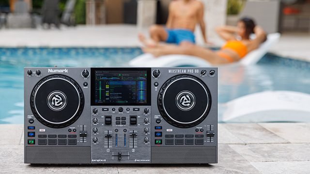 Numark Mixstream Pro Go, el primer controlador DJ 100% inalámbrico del  mundo - Audio-Technica Iberia
