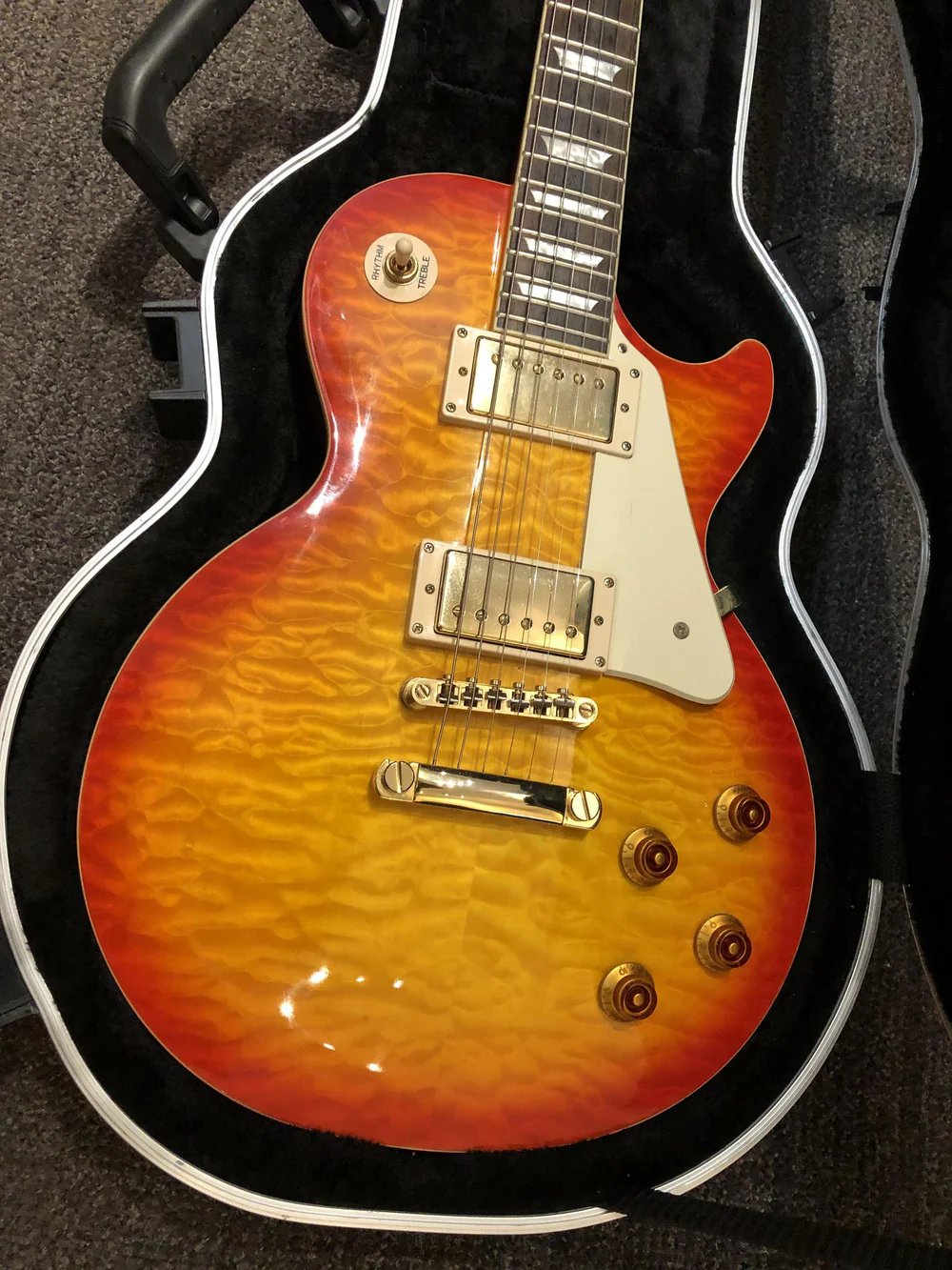 Epiphone Les Paul Ultra Quilt Top Cherry Sunburst Pre-Owned Great cond –  British Audio