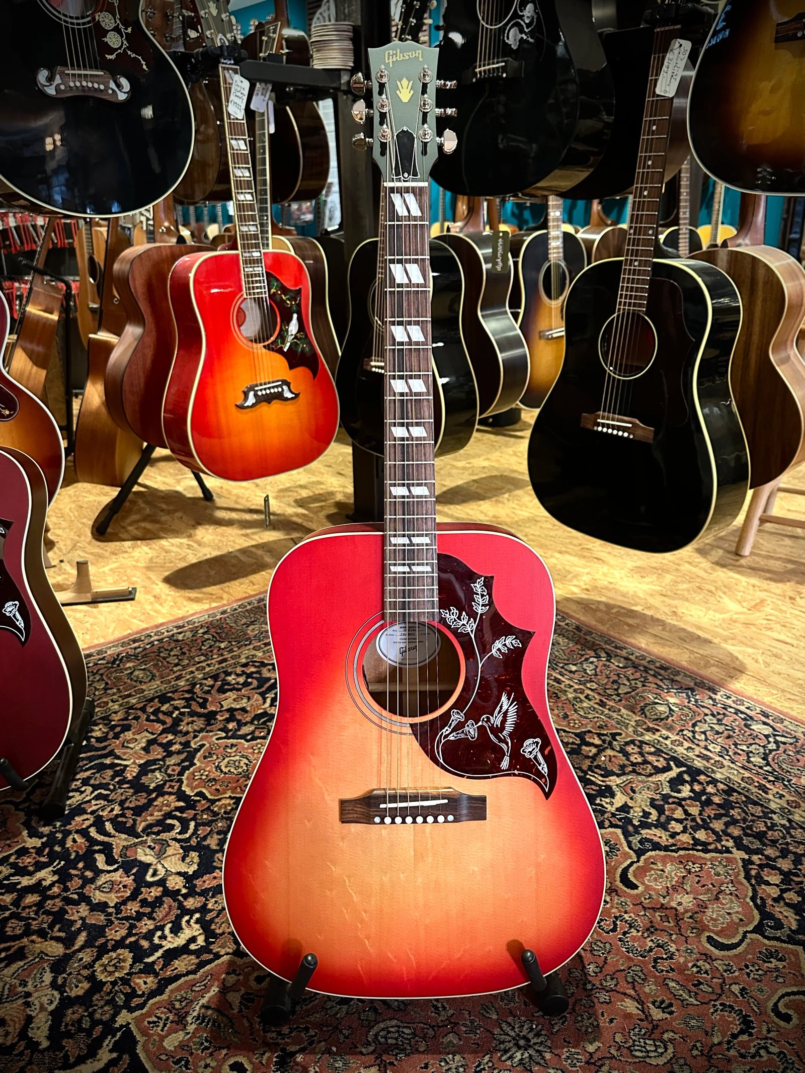 Gibson Hummingbird Special Satin Vintage Sunburst – Dijkmans Guitars