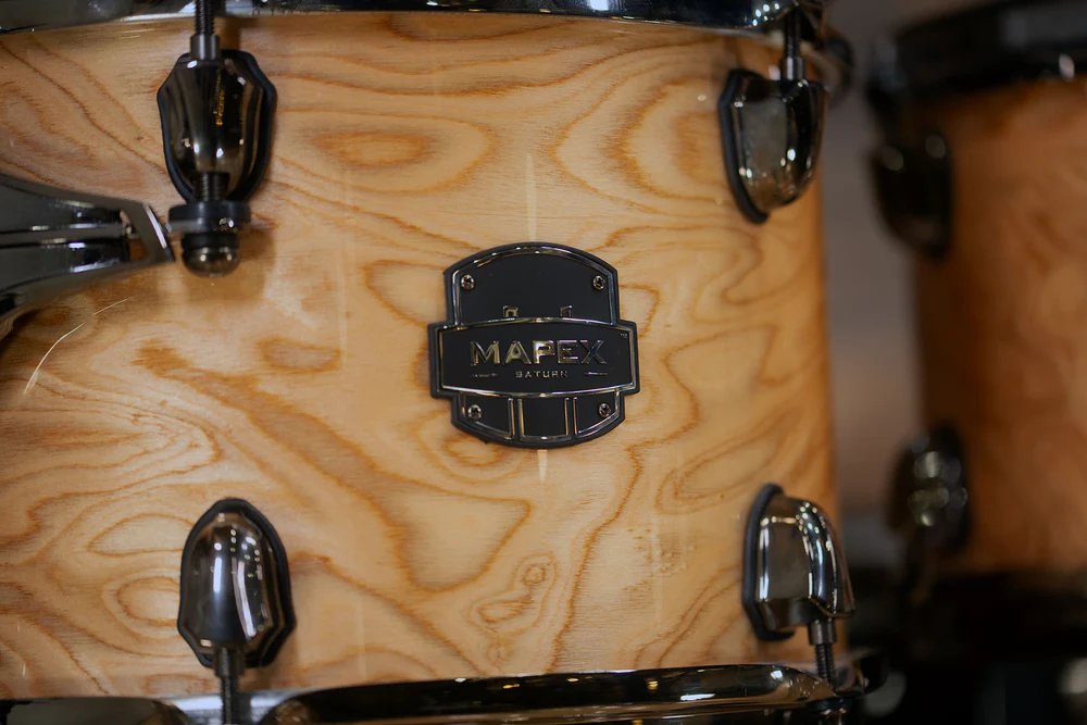 MAPEX SATURN V EXOTIC SOUND WAVE 4 PIECE DRUM KIT, NATURAL MAPLE BURL – Drumazon