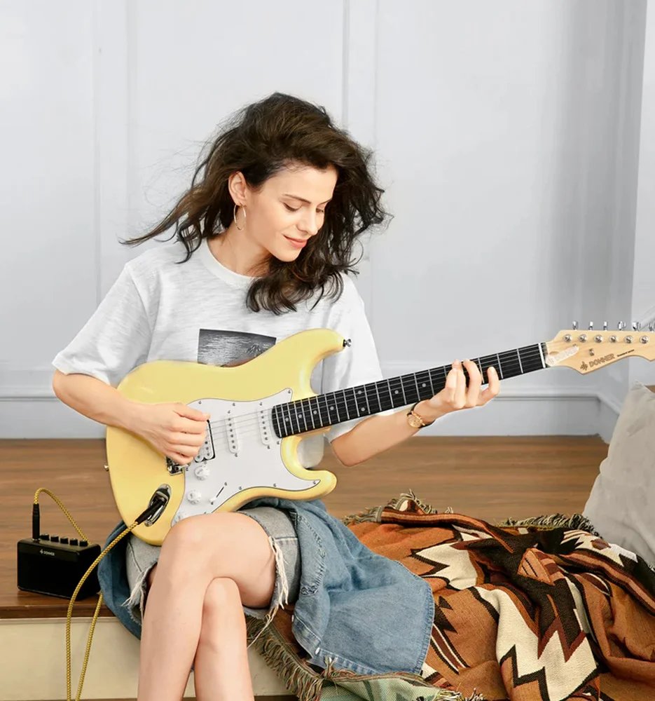 Donner DST 100W Solid Body Vintage White Electric Guitar Kit with Amplifier, Bag, Tuner