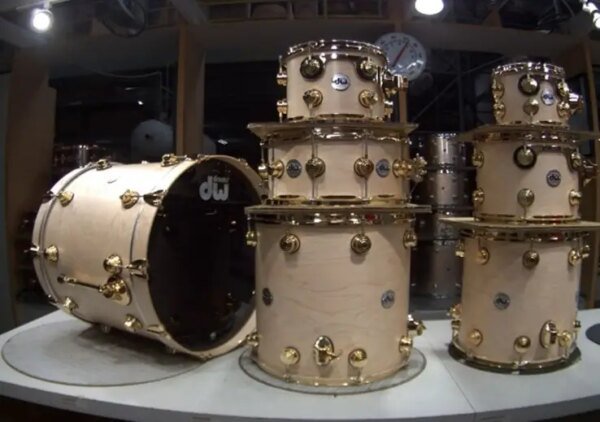 DW Collector's Natural Satin Gold Hardware SSC 7 Piece Drumset