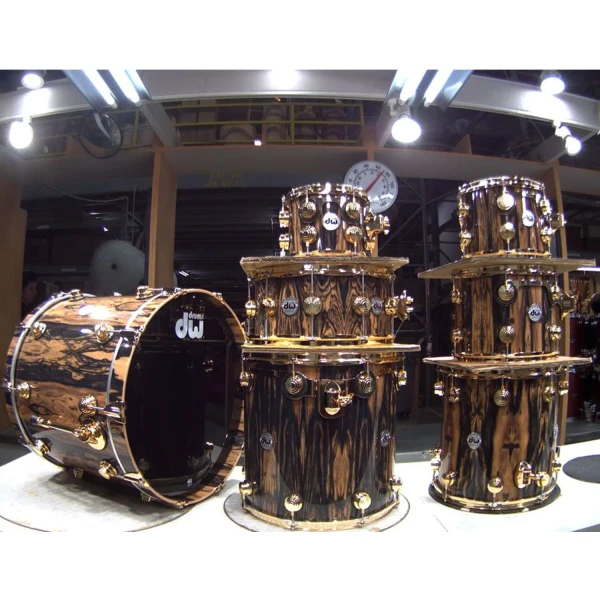 products dw collector s usa ssc 7 piece drum set natural royal ebony with gold hardware a166934