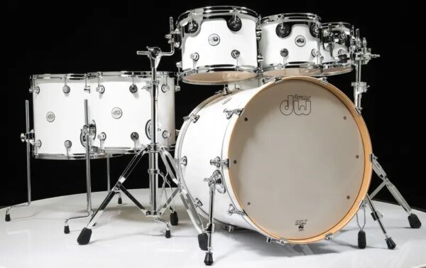 DW Design 7 Piece Drum Set, Gloss White