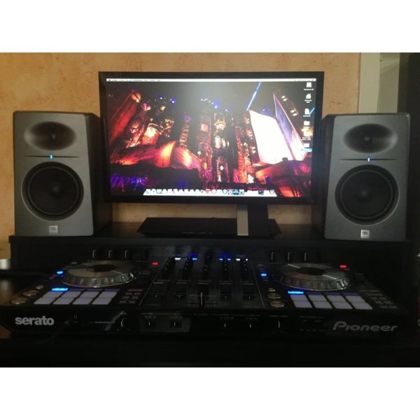 products jbl lsr 2325p a70869
