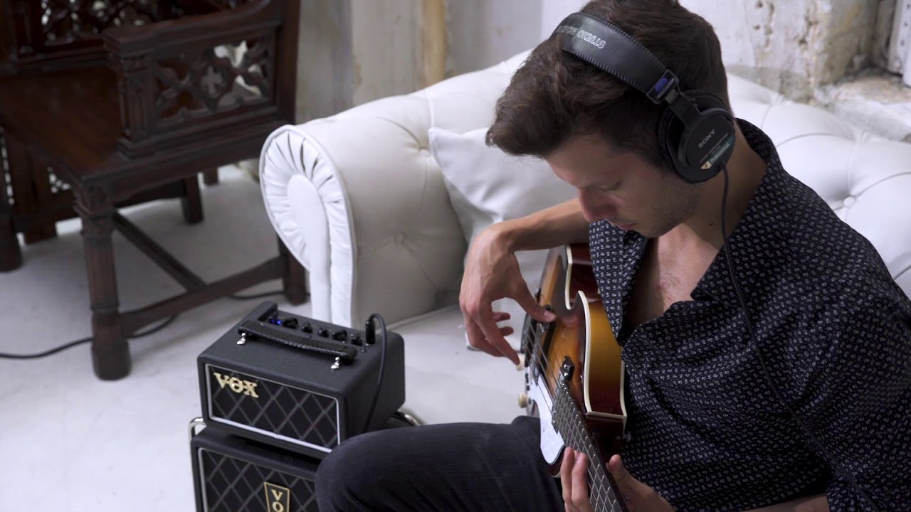 The Vox Mini Superbeetle Bass Tube Amplifier Stack